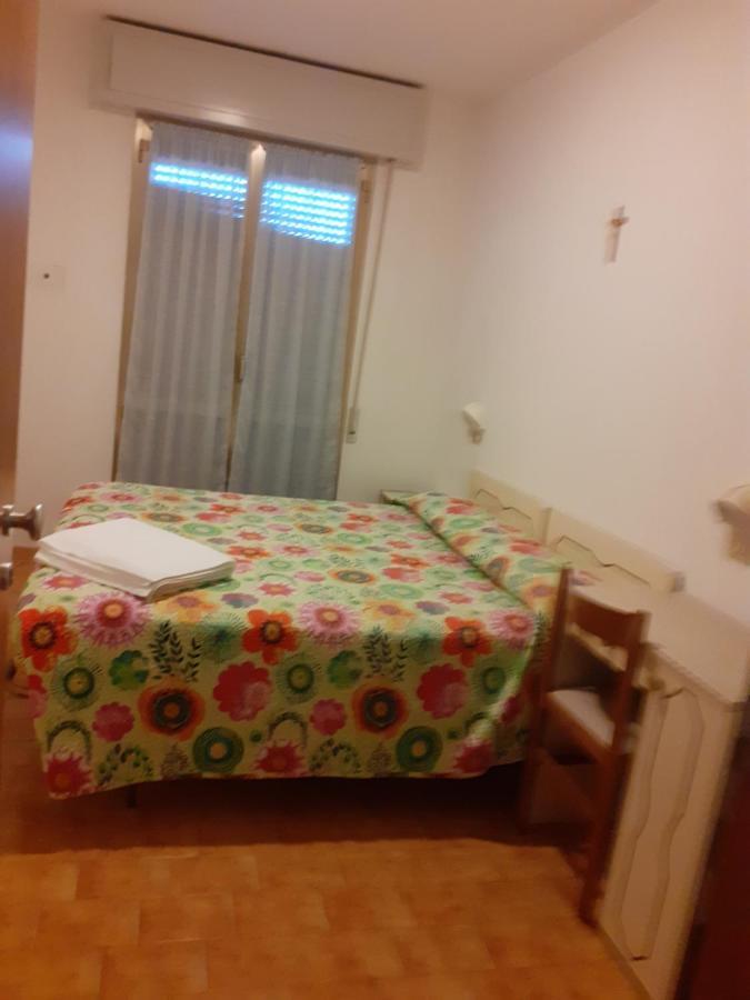 Hotel Rossini Rimini Dış mekan fotoğraf